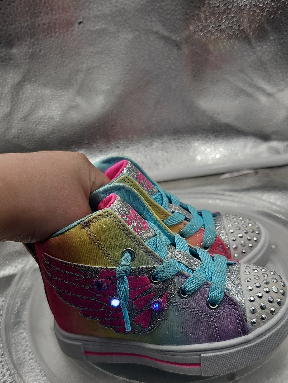 O Pink & White sz 6 Little Girls Rainbow Wings Light Up - Picture 7 of 7